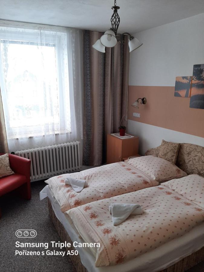 Hotel Vagonka Studenka Екстер'єр фото