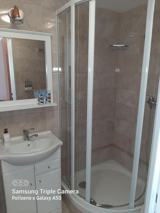 Hotel Vagonka Studenka Екстер'єр фото
